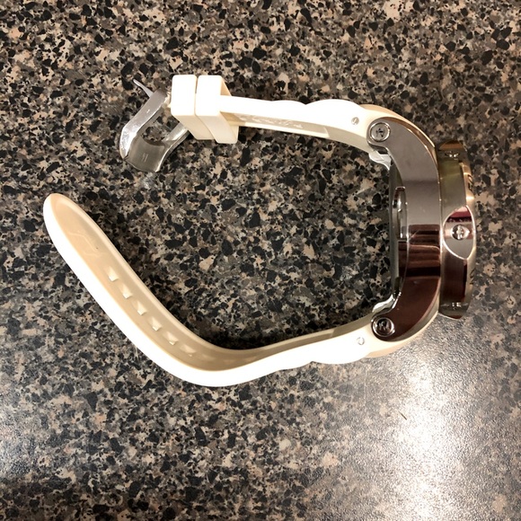 MEN’S INVICTA VENOM - Picture 3 of 4